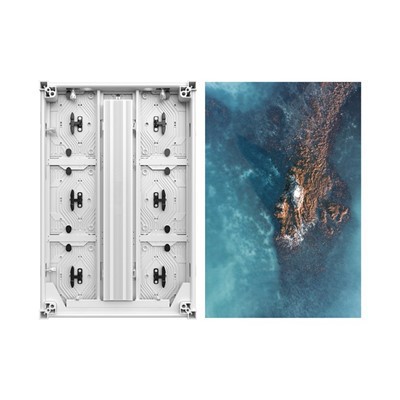 صفحه نمایش رنگی کامل در فضای باز